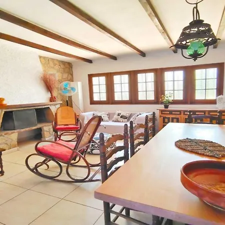 Holiday home Vacay Arc, Disfrutar Al Sol! En La Costa Brava, L'escala! *